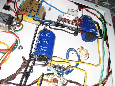 Internal of Darling tube amplifier Internal of Darling tube amplifier