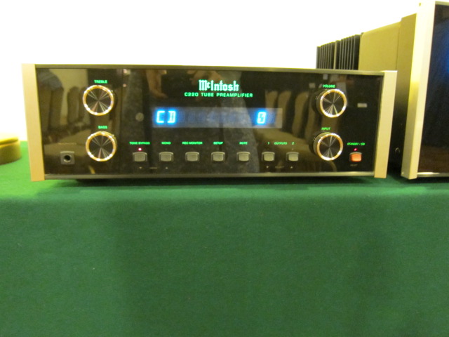 McIntosh Preamplifier McIntosh Preamplifier